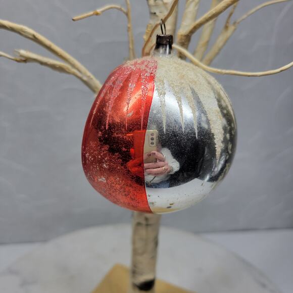 Antique Swan Indent Reflector Ornament 2.5" Red Hand Painted Starburst Poland - Picture 10 of 13